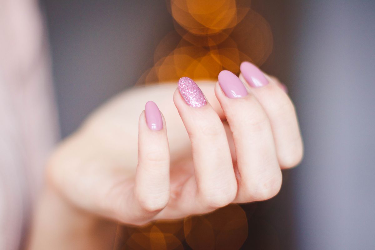 Glitter accent nail set at Phantastic Nails & Spa